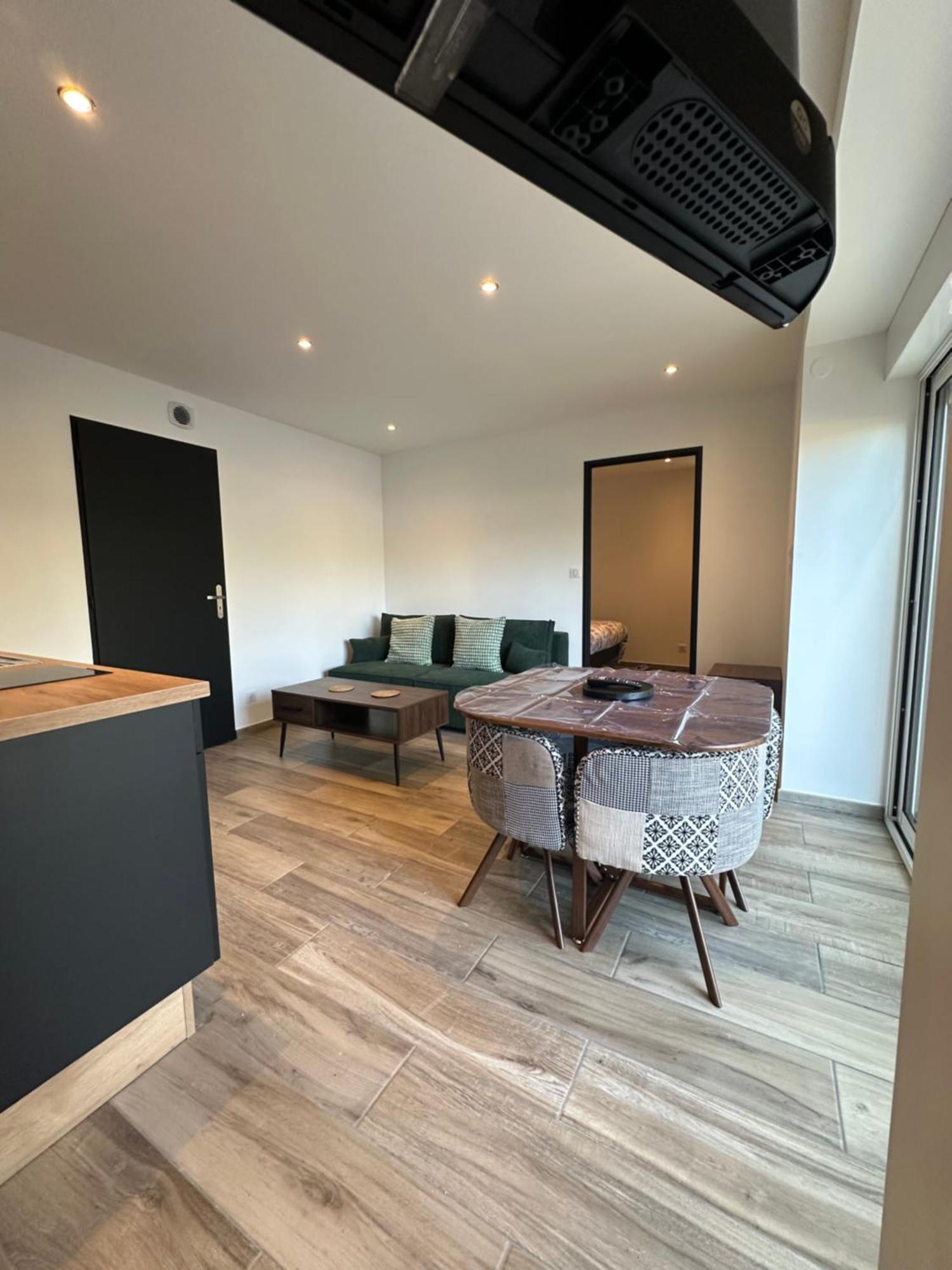 Moderne Et Confort
