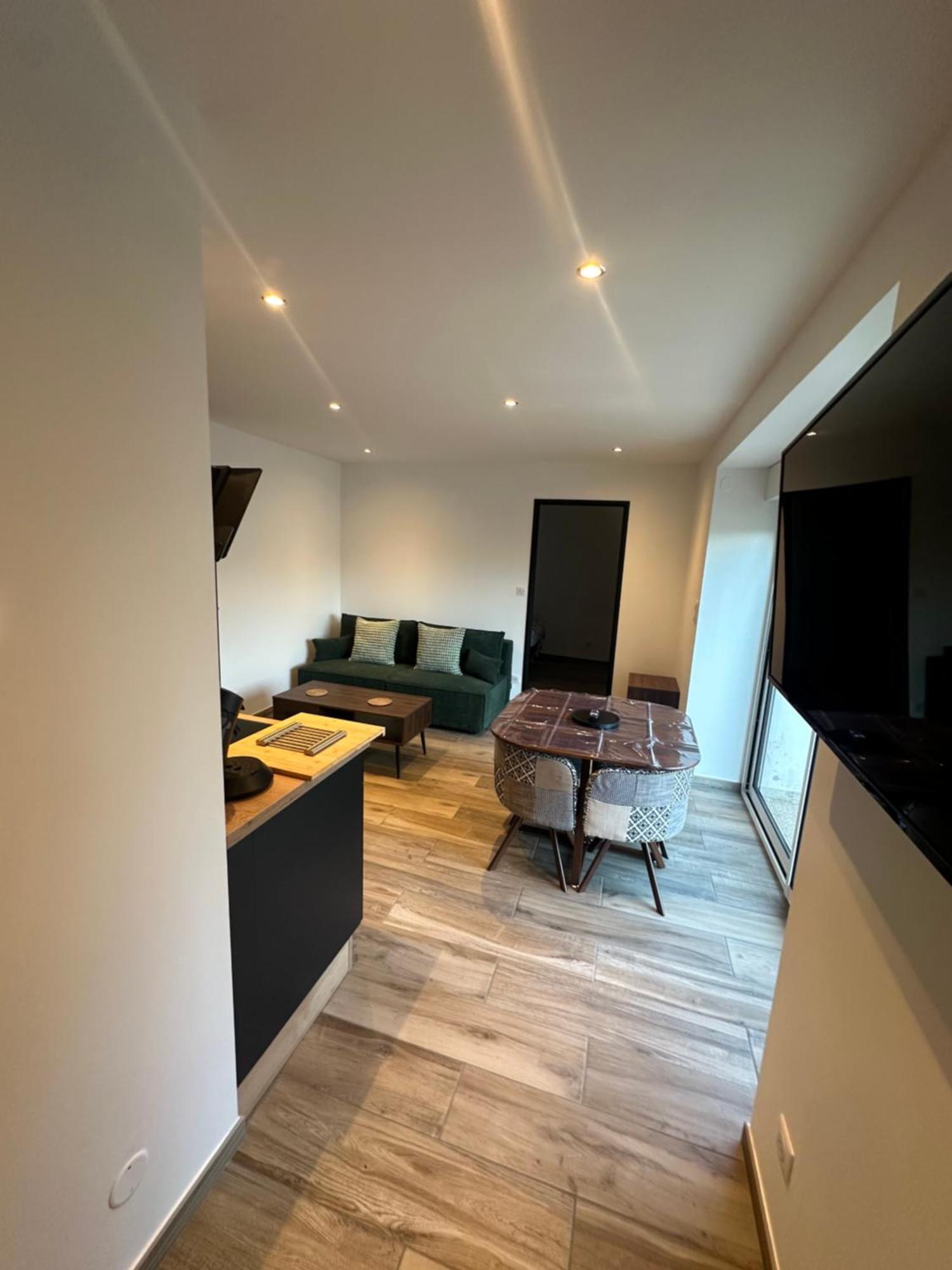 Moderne Et Confort Apartment
